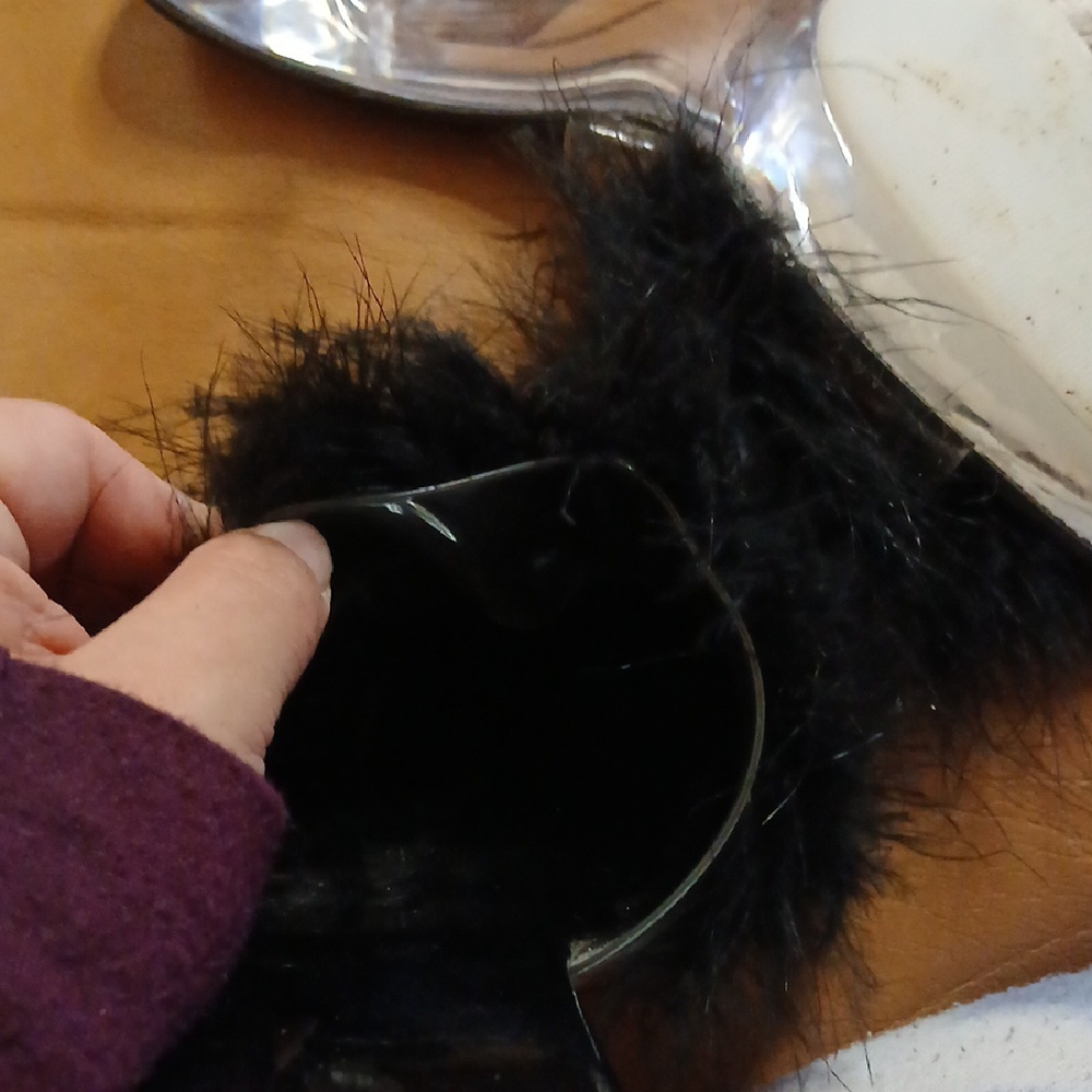 Heiyom Black Feathered Women's Shoes - Picture 11 of 11